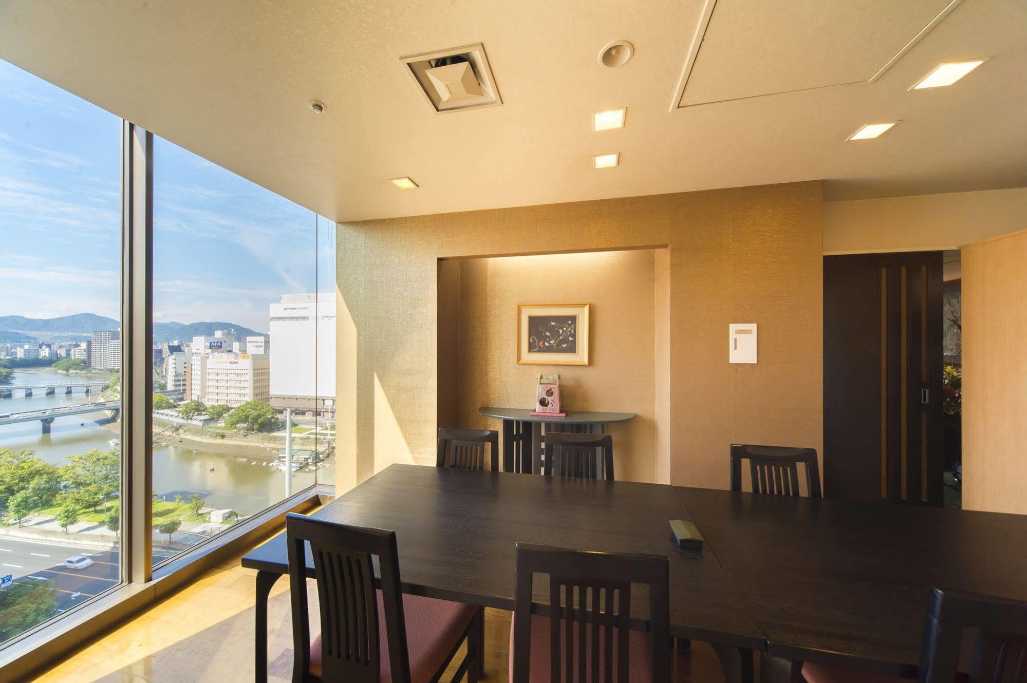 Hotel Century21 Hiroshima Exterior foto